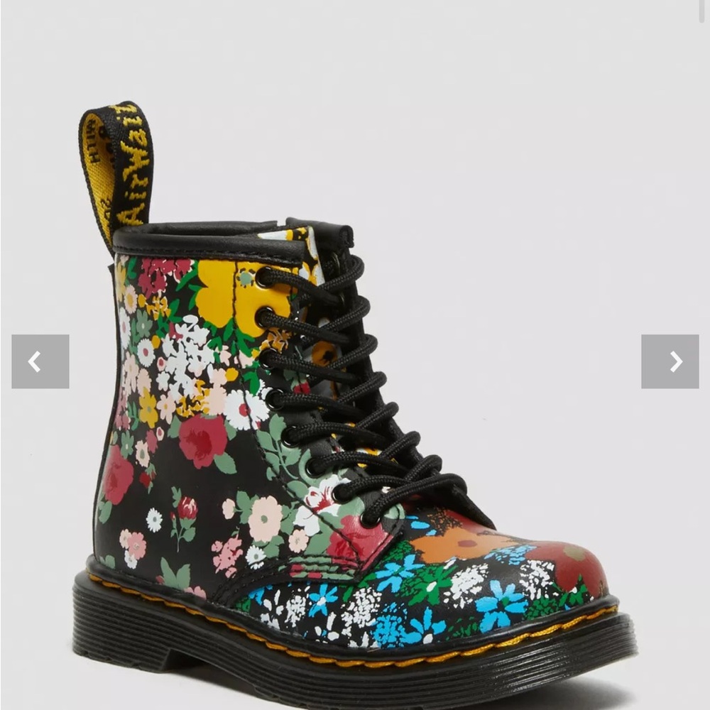 NEW NEVER USED KIDS Dr. Martens Floral Lace-Up Boots